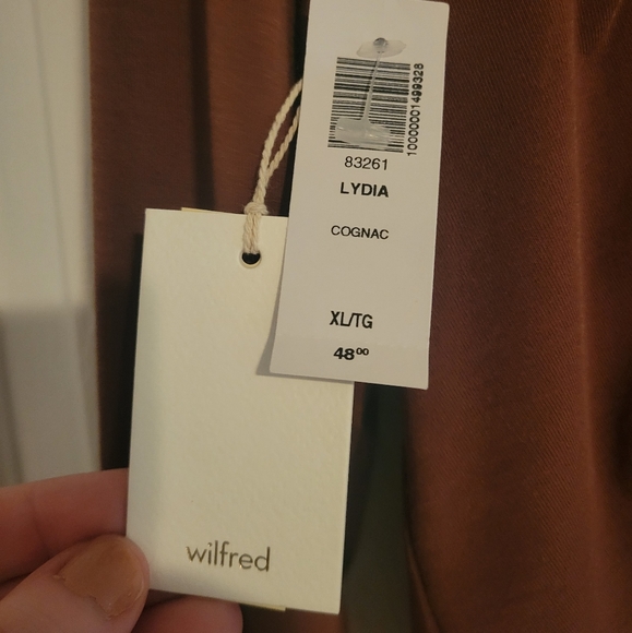 Aritzia Wilfred Lydia Top- NWT - Picture 2 of 4
